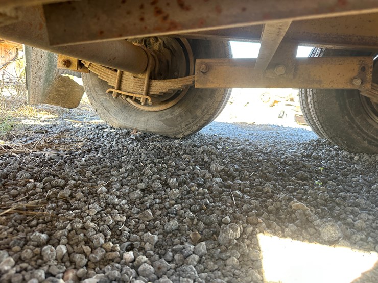 #32818-•-18'-t/a-pintle-hitch-equipment-trailer-image-12