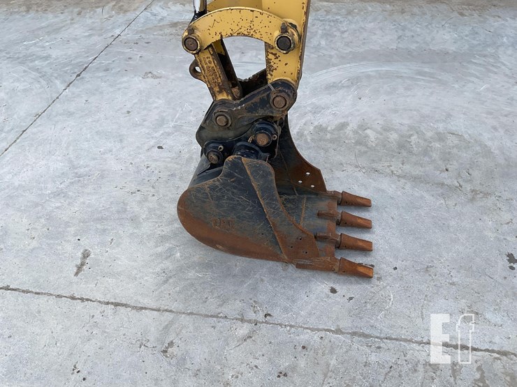 2014-caterpillar-303.5e-cr-image-11