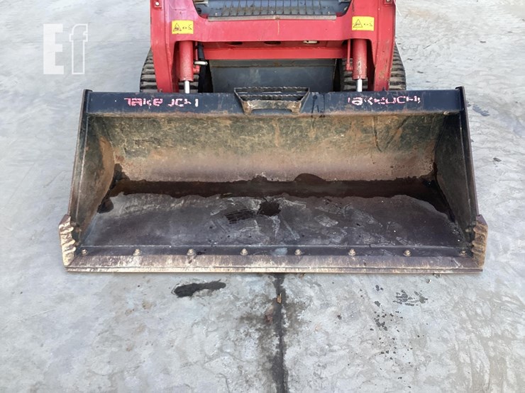 2016-takeuchi-tl8-image-9