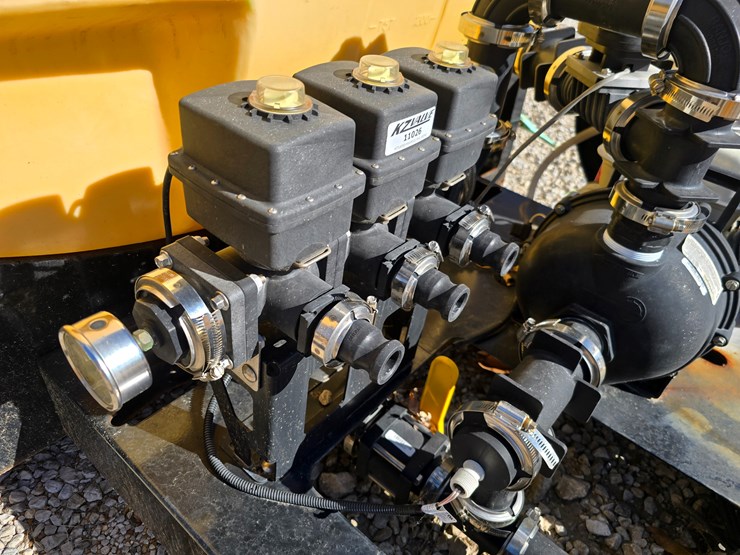 #22370-•-1200-gallon-snowex-liquimaxx-spray-rig-image-21