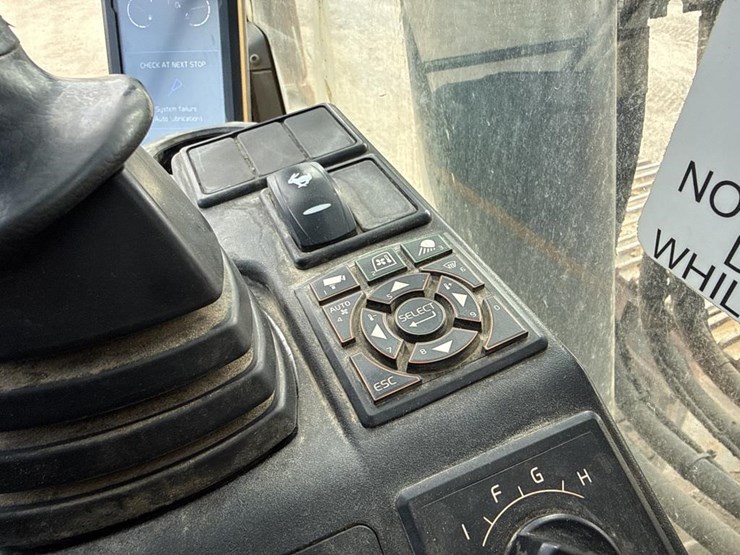 #1881-•-2020-volvo-ec480e-excavator-image-70