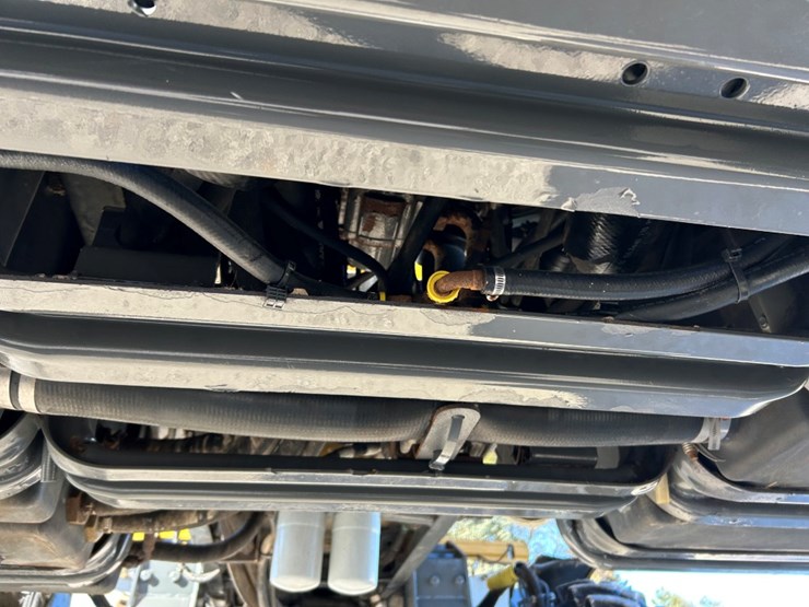 2016-ag-chem-rg1100b-image-96