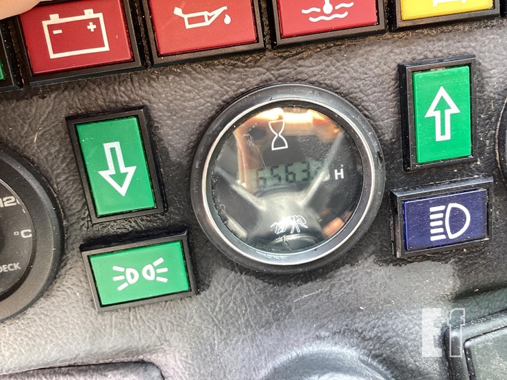 2015-giant-v5003-image-16