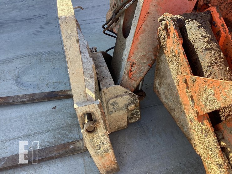 2006-lull-1044c-54-image-10