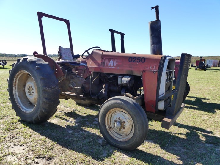 massey-ferguson-230-image-2