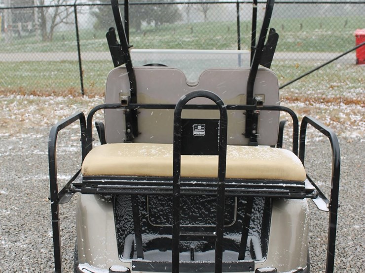 e-z-go-electric-golf-cart-2975-image-6