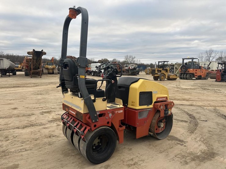 #1891-•-2011-dynapac-cc12000-roller-image-5