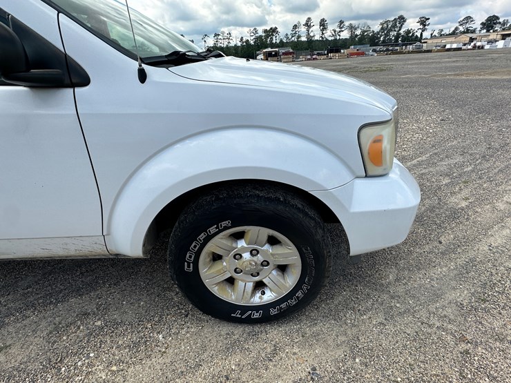 2009-dodge-durango-image-23