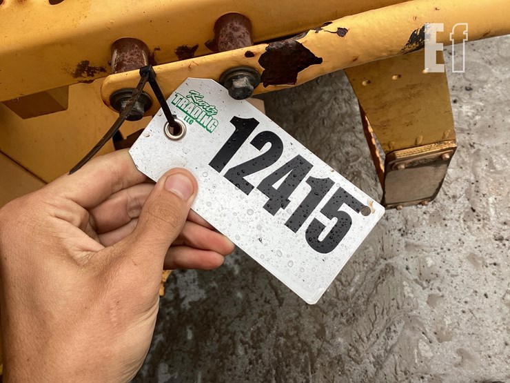 2012-volvo-l70f-image-25