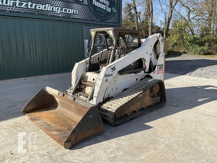 2005-bobcat-t300-image-8
