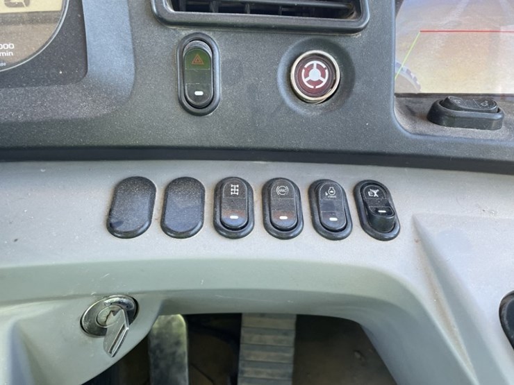 2021-komatsu-hm400-image-31