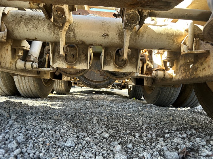 #32747-•-2000-mastec-40'-tri/a-rgn-lowboy-trailer-vin:-1tkj05133ym031587-image-17