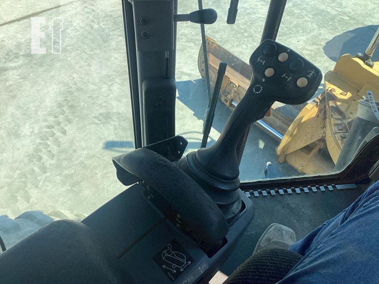 2009-caterpillar-140m-image-19