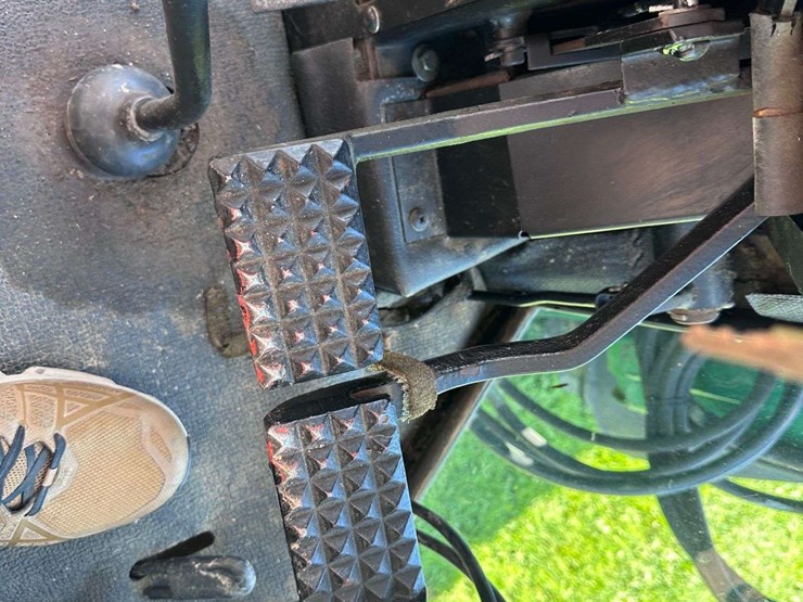 white-american-80-image-54