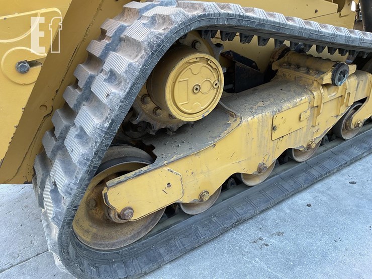 2019-caterpillar-259d-image-13