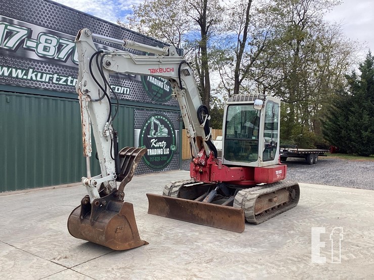 2013-takeuchi-tb180fr-image-8