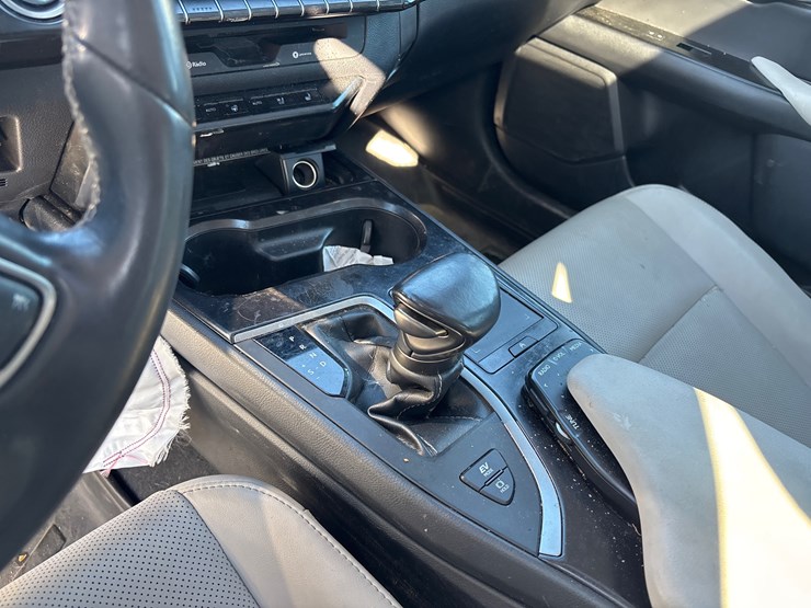 #24567-•-2020-lexus-ux250h-image-8