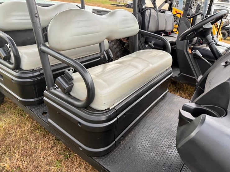 club-car-carryall-1700-image-6