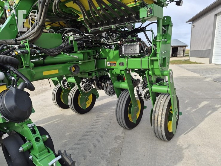 john-deere-1775-image-15