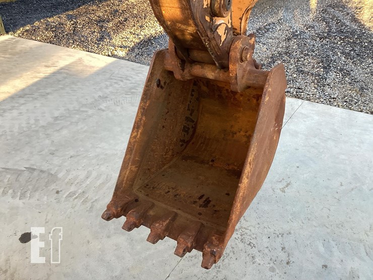 2012-case-580sn-image-11