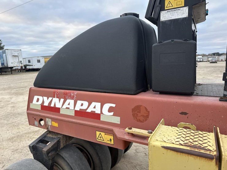 2007-dynapac-cp142-image-10