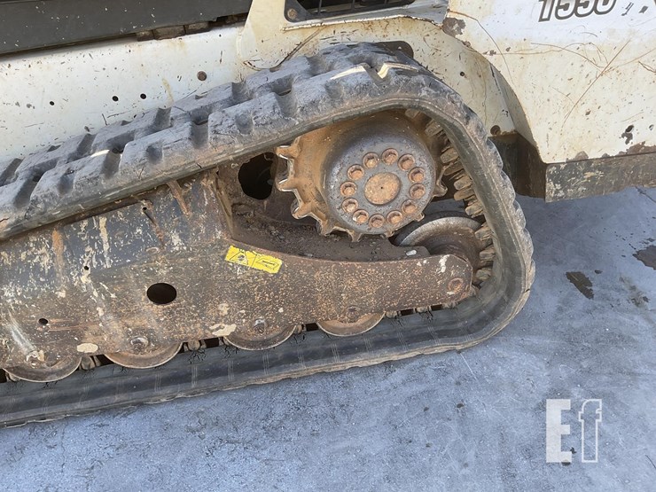 2015-bobcat-t550-image-11