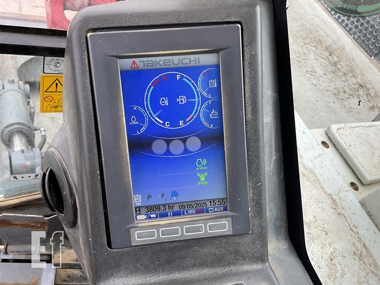 2019-takeuchi-tb2150-image-23