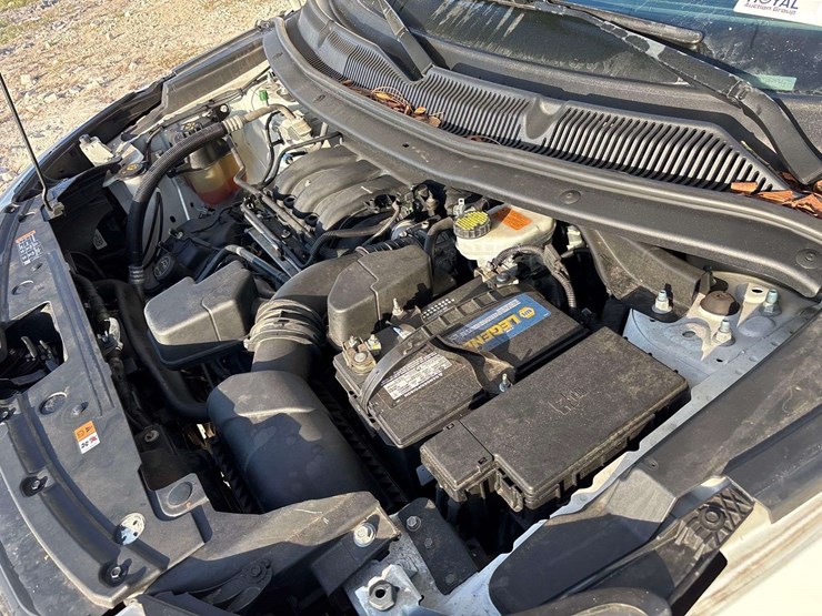 2018-ford-explorer-image-9