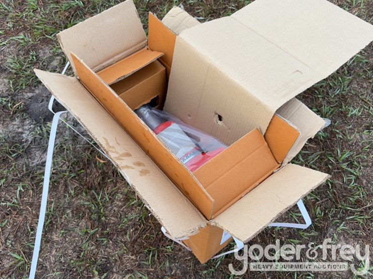 unused-8"-real-steal-multi-purpose-vise-image-5