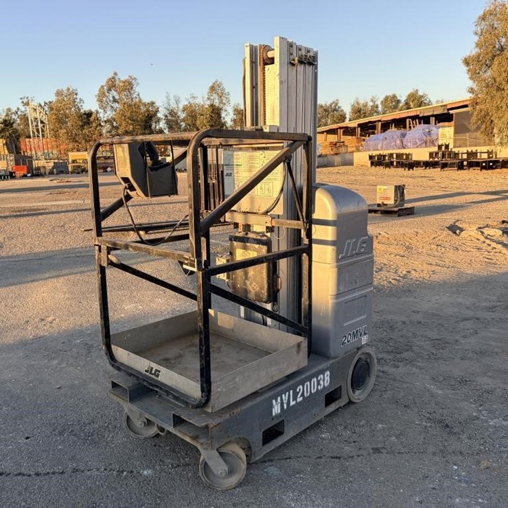 2008 JLG 20MVL