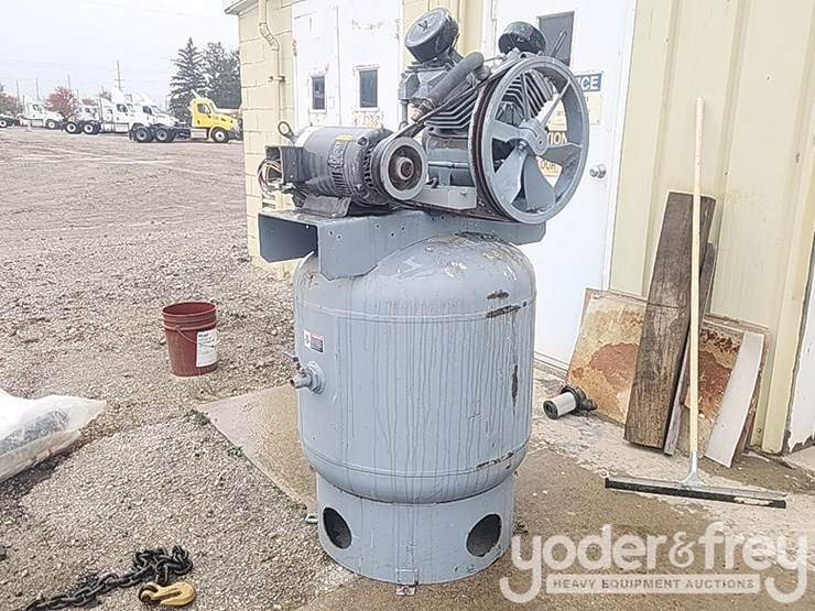 gardner-denver-champion-vrv7-8-80lbs-workshop-compressor-image-1