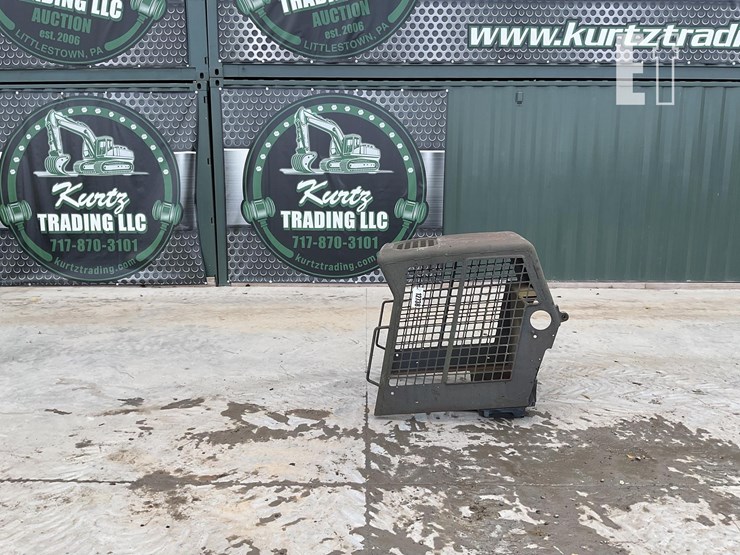 2006-bobcat-t300-image-1