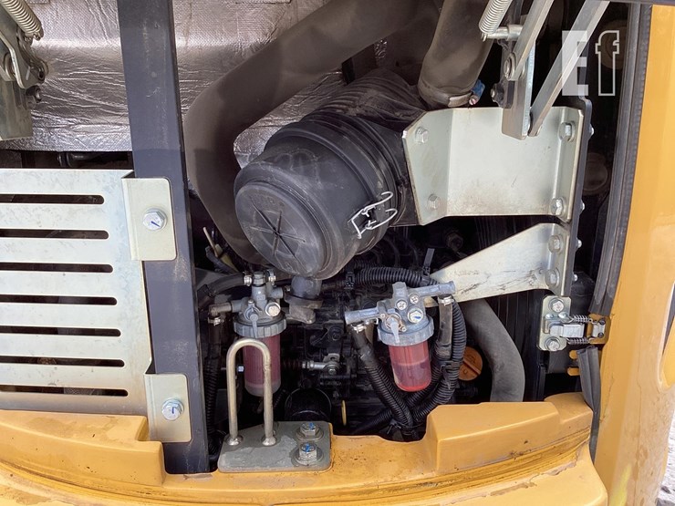 2021-deere-26g-image-15