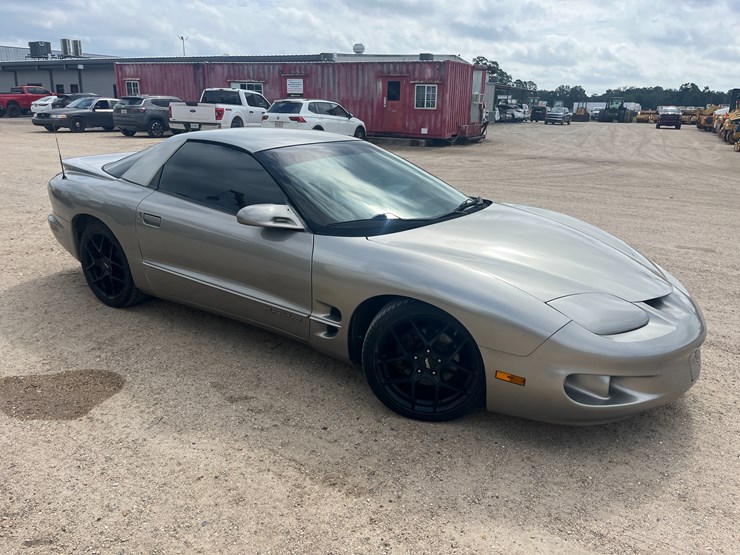 #15939-•-2001-pontiac-firebird-|-for-parts/repairs-image-3