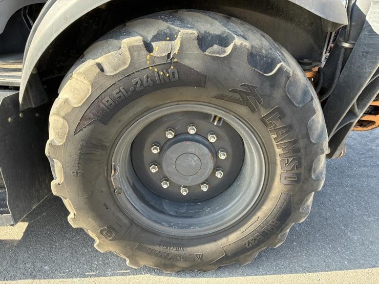 2018-case-580sn-image-17