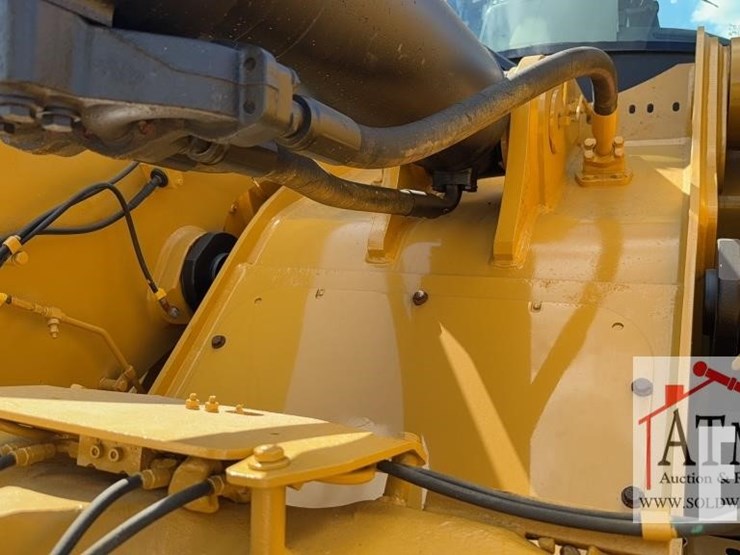 2019-caterpillar-962m-image-17