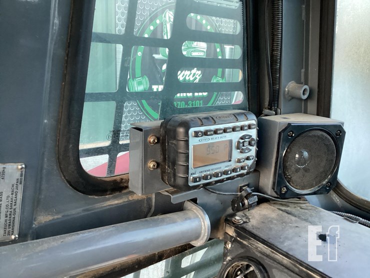 2016-takeuchi-tl8-image-19