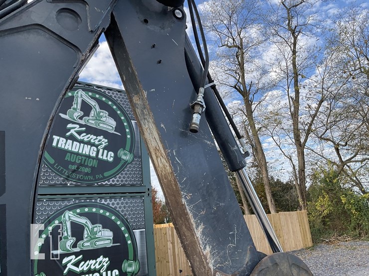 2019-deere-410l-image-12