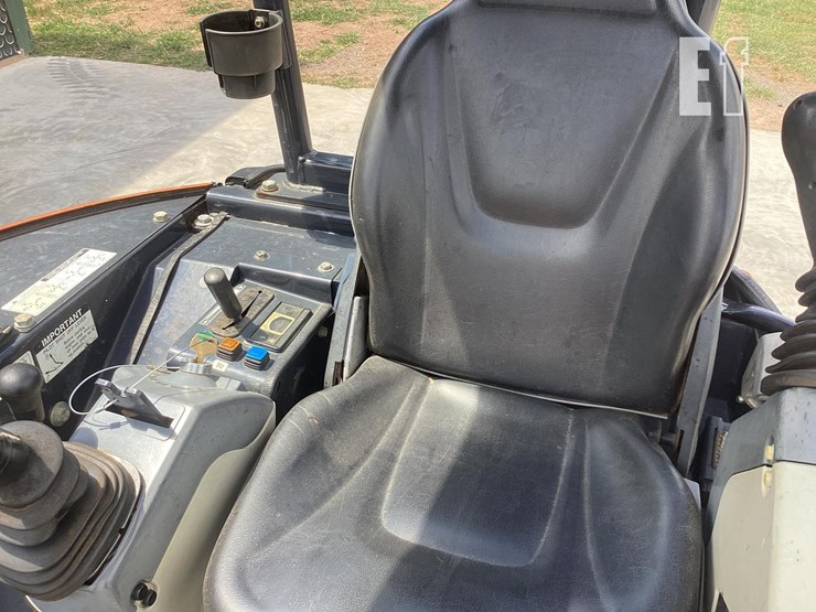 2021-hitachi-zx26u-5-image-14