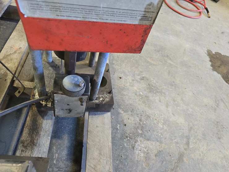 #22376-•-gates-hydraulic-crimping-machine-with-die-set-image-15