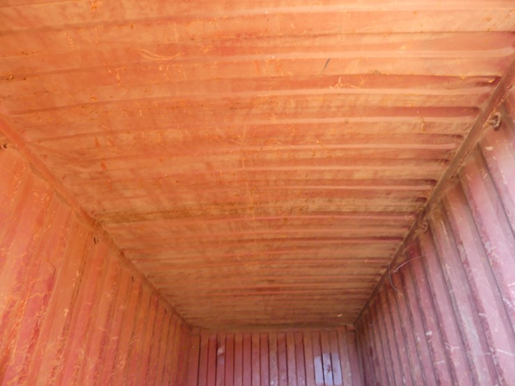 20'-shipping-container-image-8