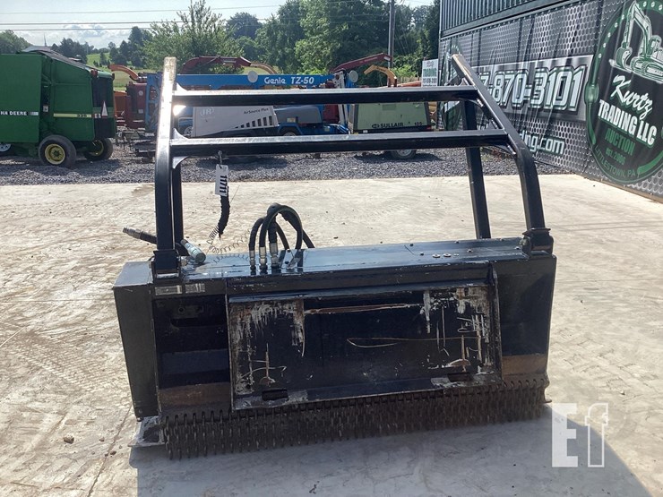 2023-gyro-trac-500hf-11711-image-2