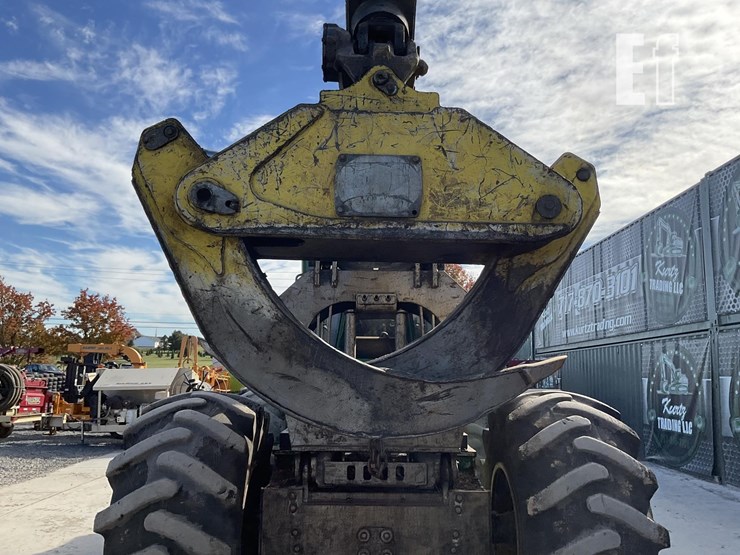 2021-deere-648l-ii-image-11