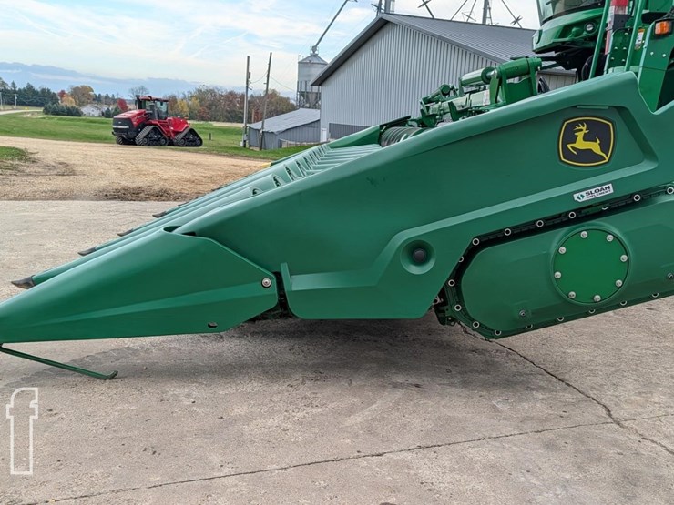 john-deere-c12f-image-10