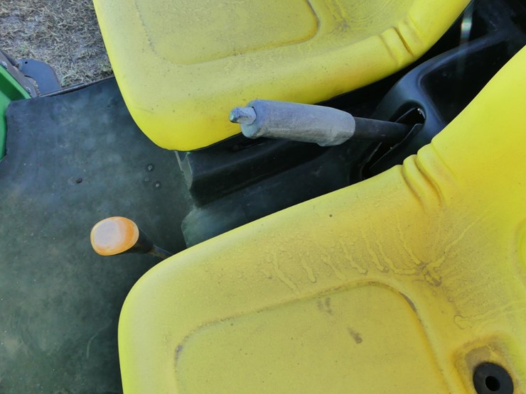 john-deere-gator-image-10