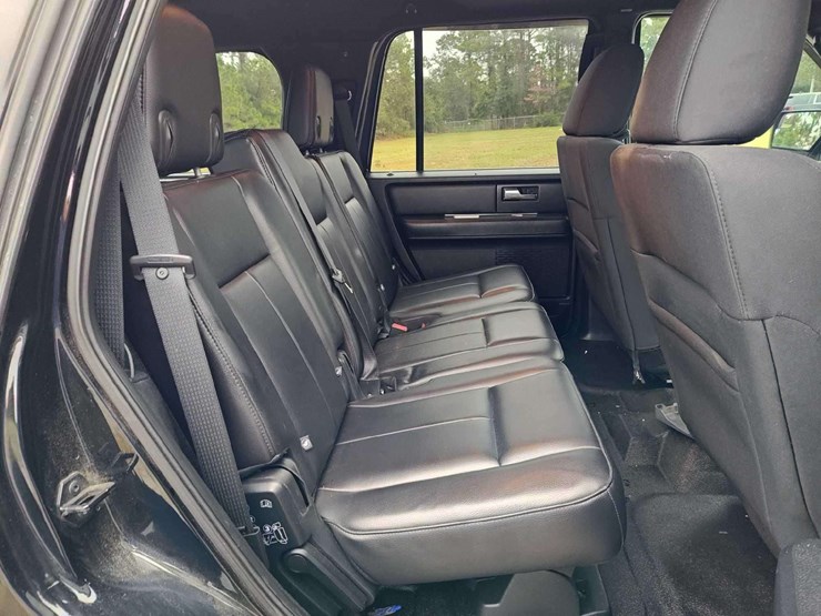 2016-ford-expedition-image-33