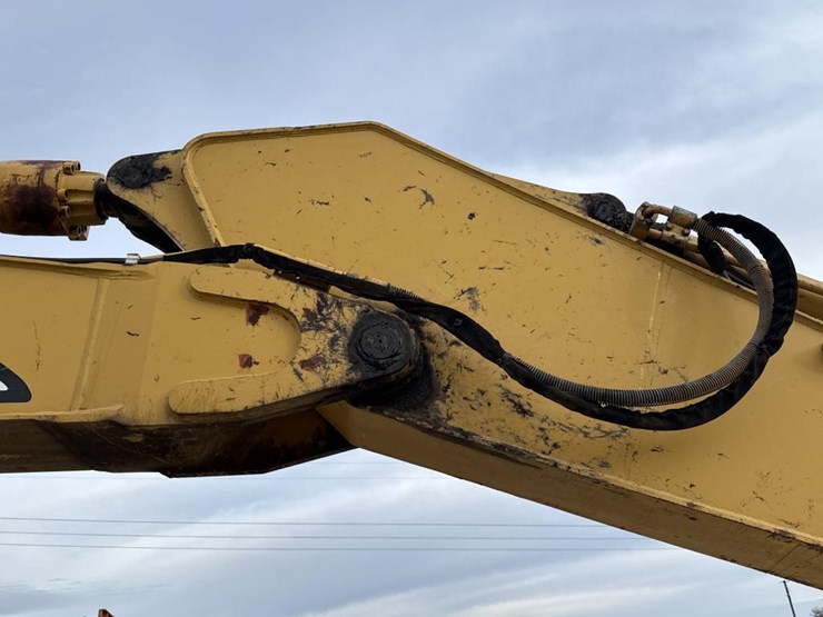 2004-caterpillar-325cl-image-16