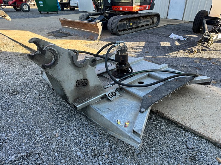 #32831-•-bush-master-60"-excavator-cutter-image-1
