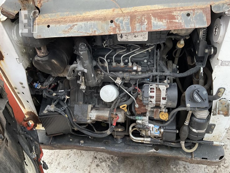 2016-bobcat-s650-image-10