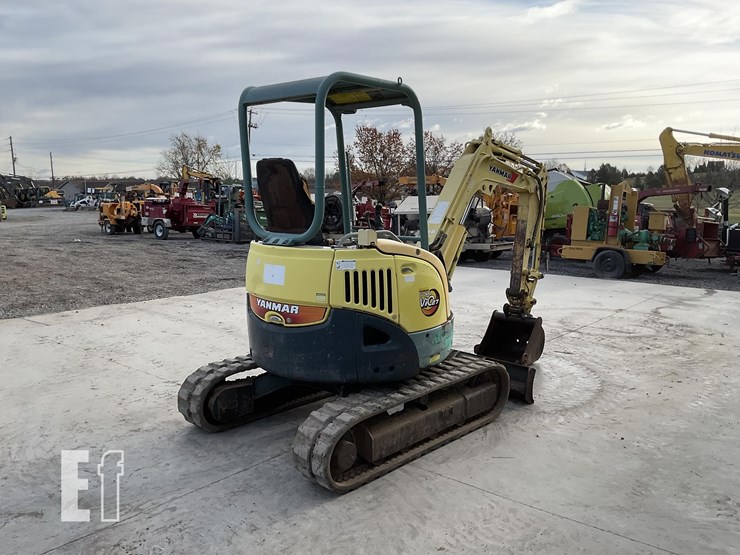 2008-yanmar-vio27-image-4